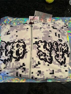 Lost Intricacy Rhinestone Hoodie🔥🔥
